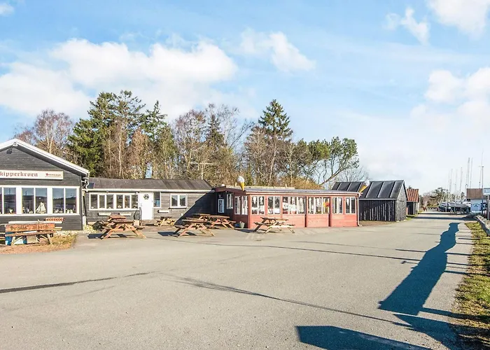 6 Person In Hojslev-by Traum * Højslev